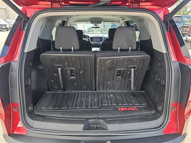 2022 Gmc Acadia SLE photo 2