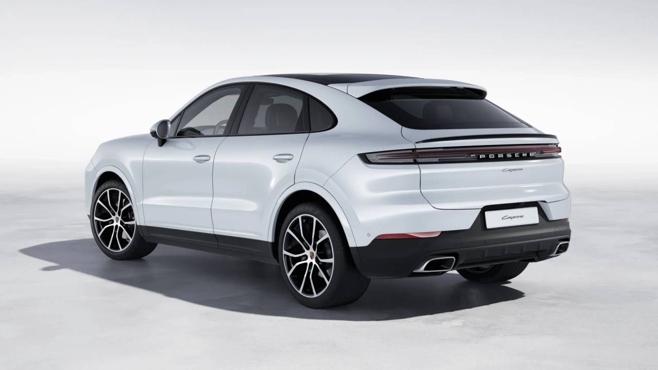 2026 Porsche Cayenne Coupe photo 3