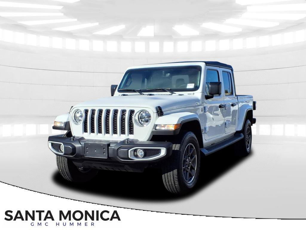 2022 Jeep Gladiator Overland's photo