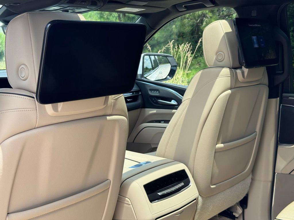 2024 Cadillac Escalade ESV Premium Luxury photo 26