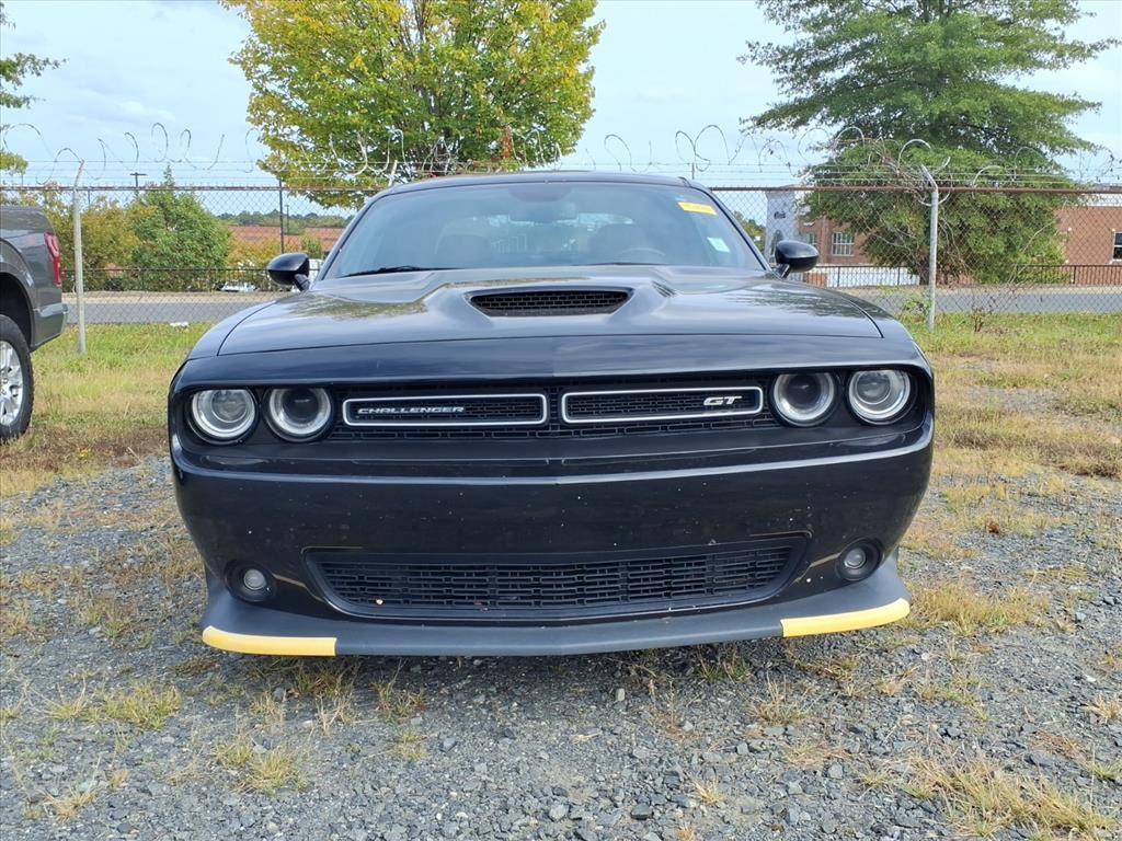 2019 Dodge Challenger GT photo 2