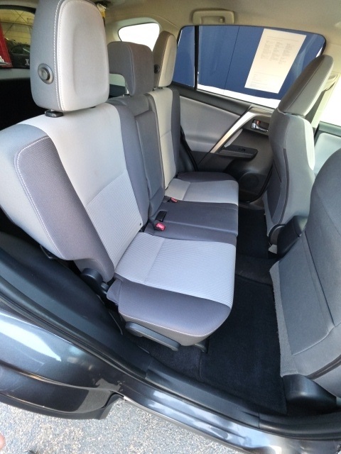 2015 Toyota RAV4 XLE photo 20