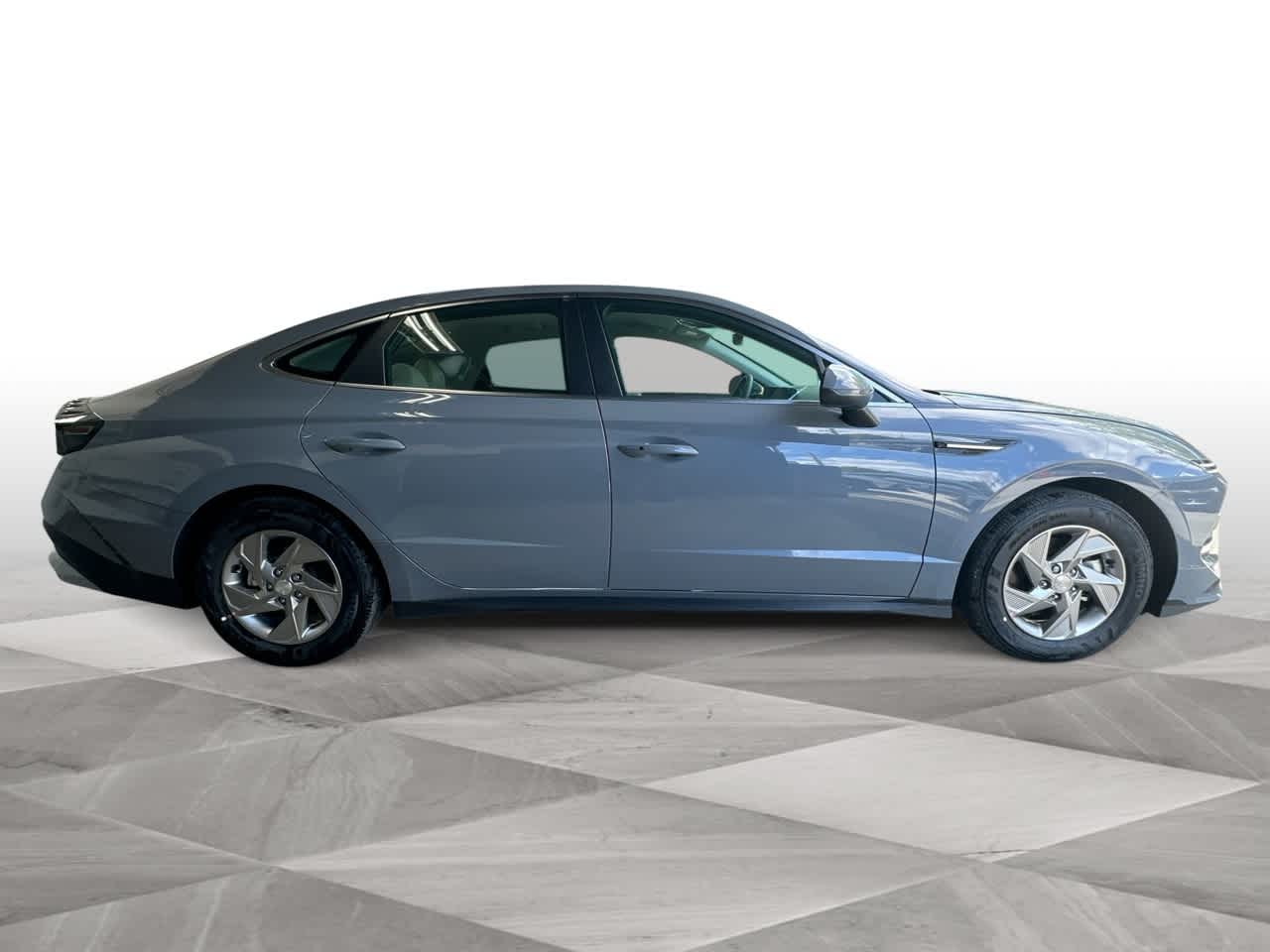 2026 Hyundai Sonata SE photo 8