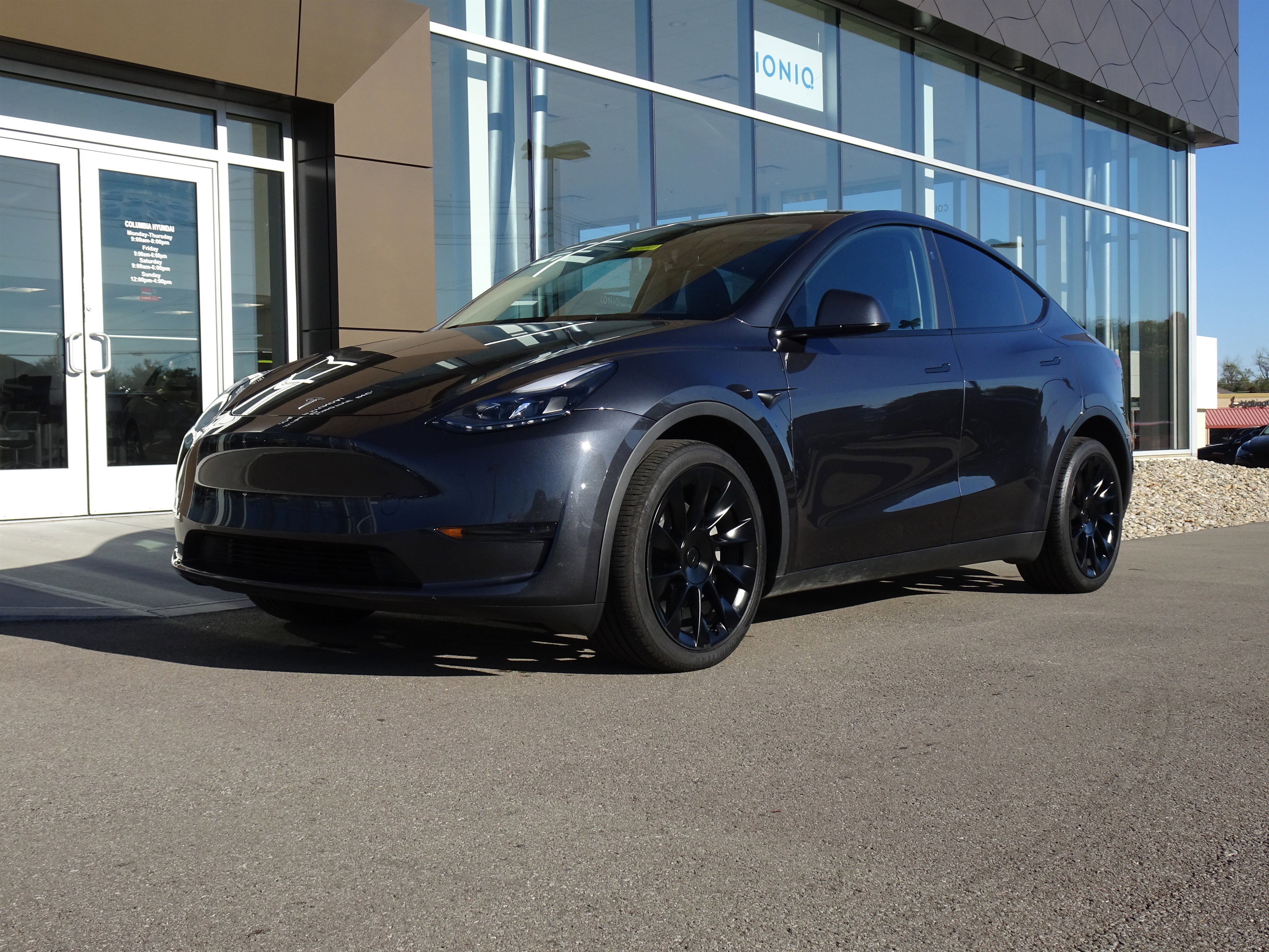 2024 Tesla Model Y Long Range