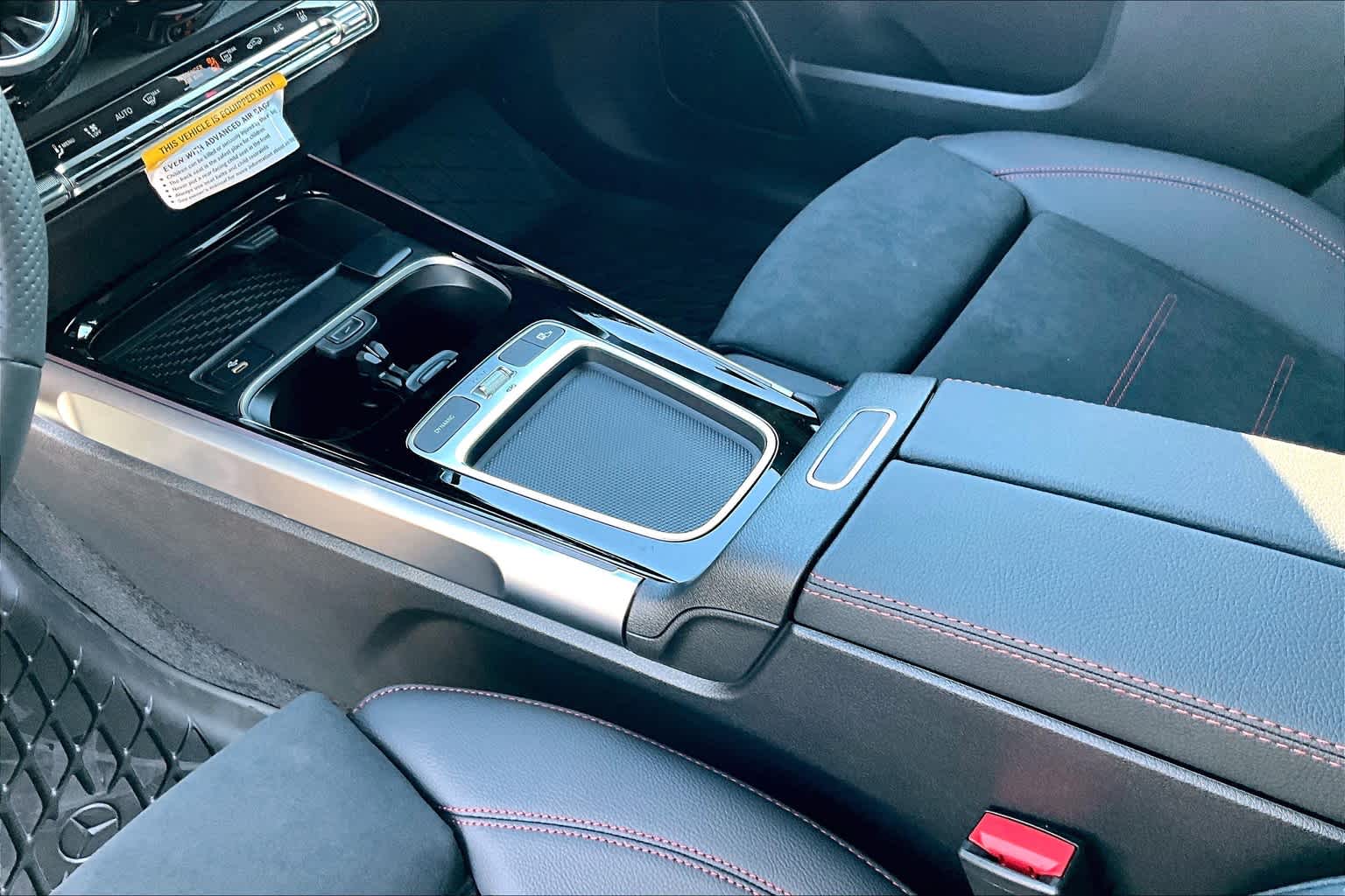 2024 Mercedes Benz EQB 350 4MATIC photo 7
