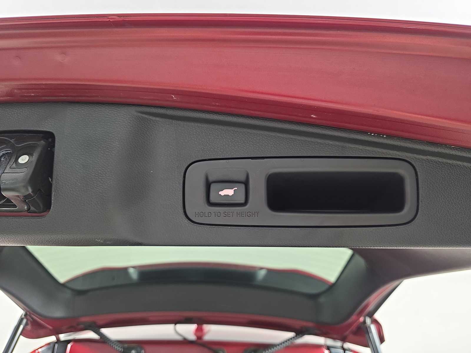 2020 Honda CR-V Hybrid Touring photo 31