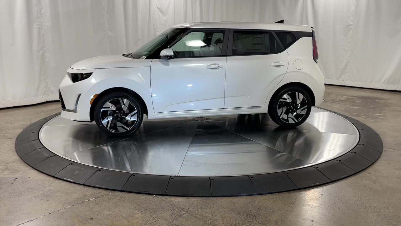 2023 Kia Soul GT-Line photo 4
