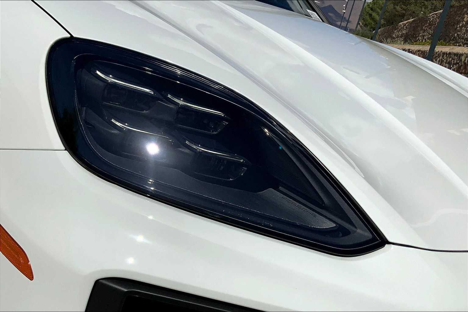 2025 Porsche Cayenne E-Hybrid Coupe photo 12