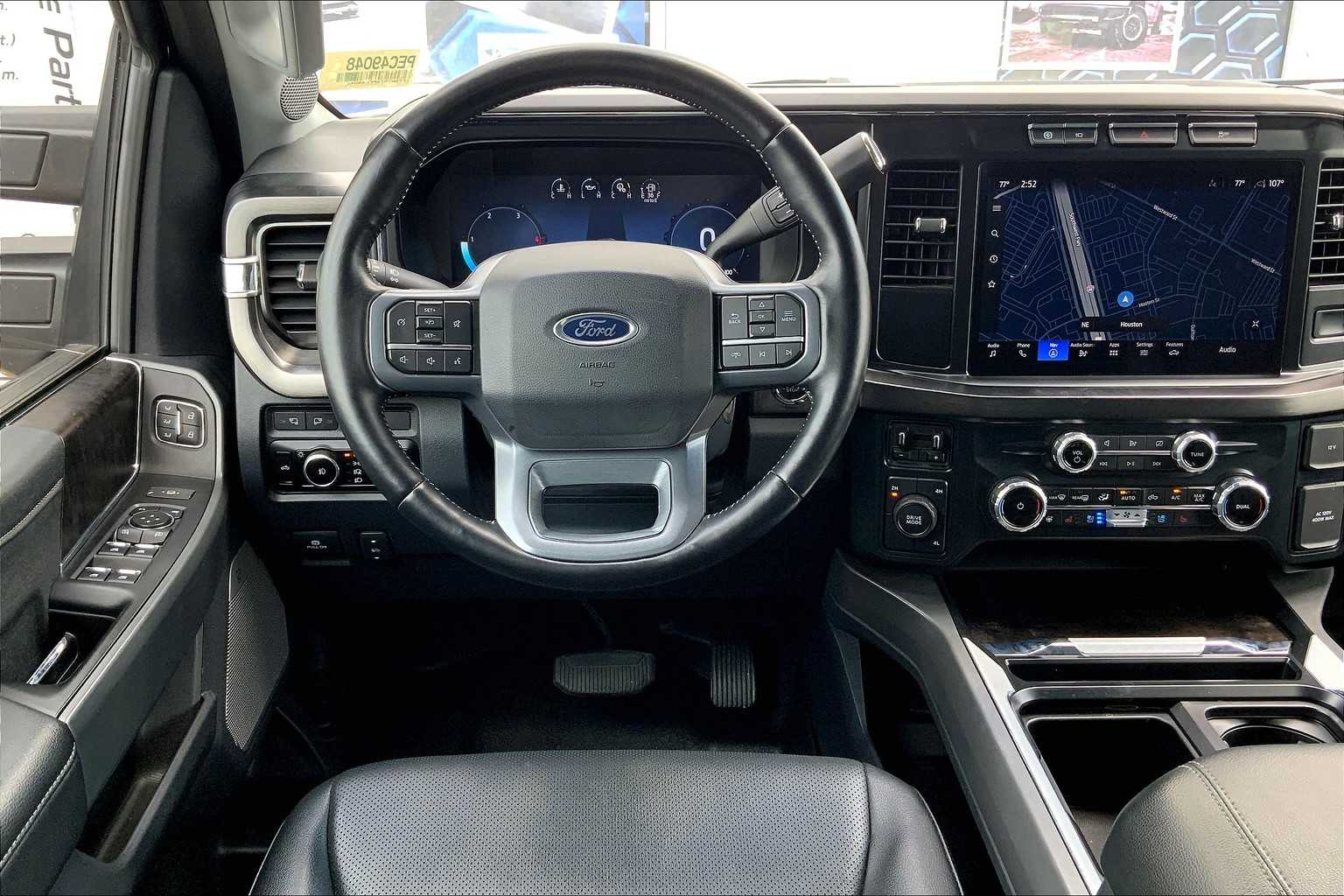2023 Ford F-250 photo 10