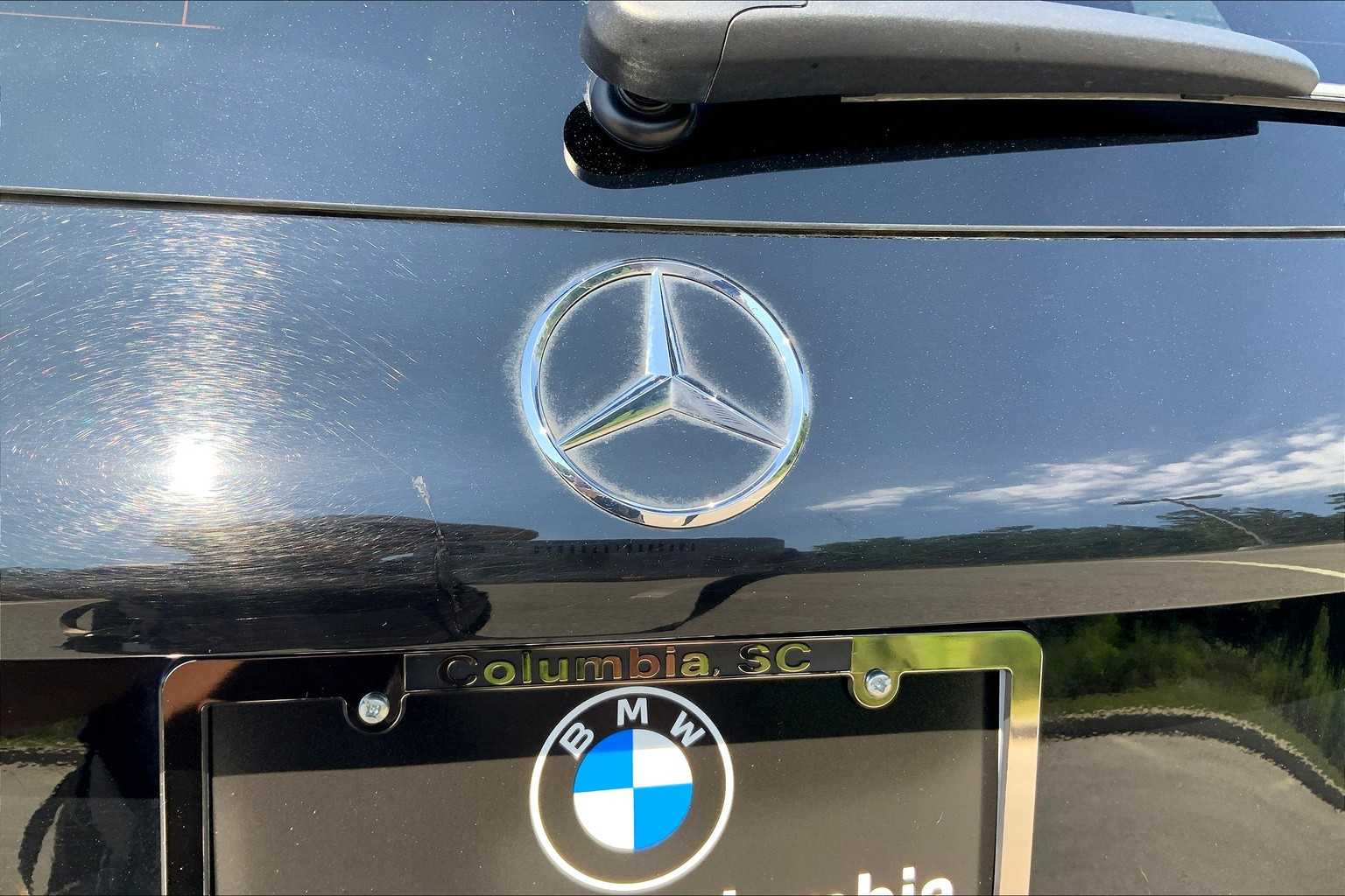 2021 Mercedes Benz GLC 300 photo 9