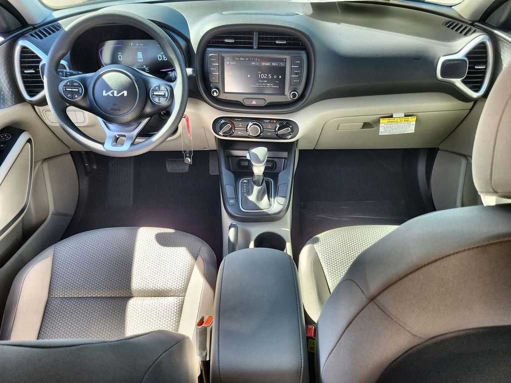 2025 Kia Soul LX S photo 15