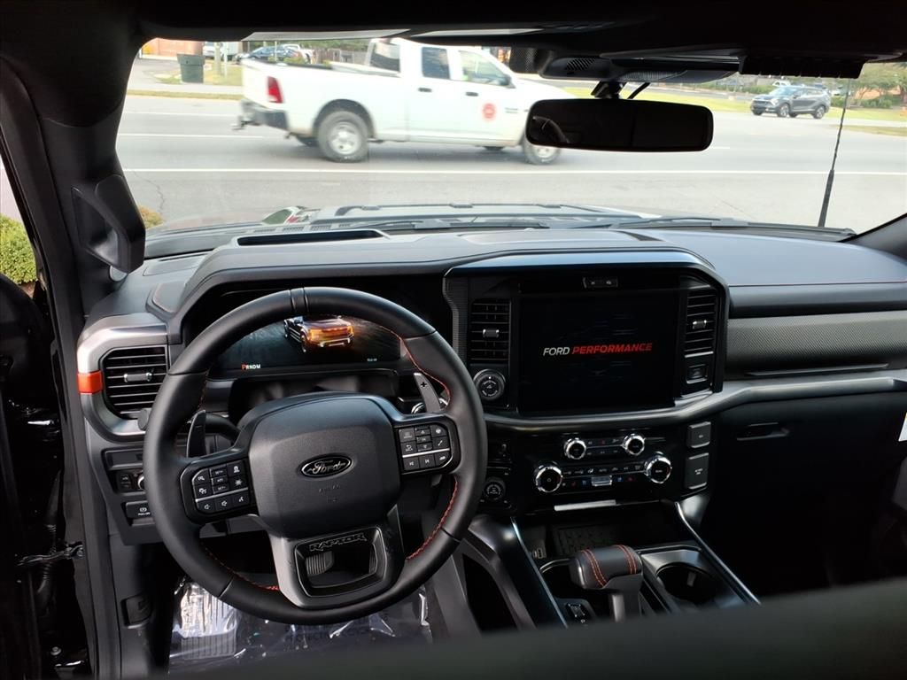 2025 Ford F-150 Raptor photo 12