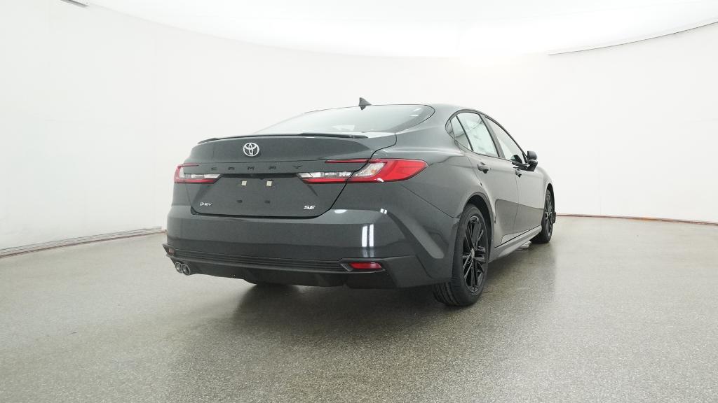 2026 Toyota Camry SE photo 4