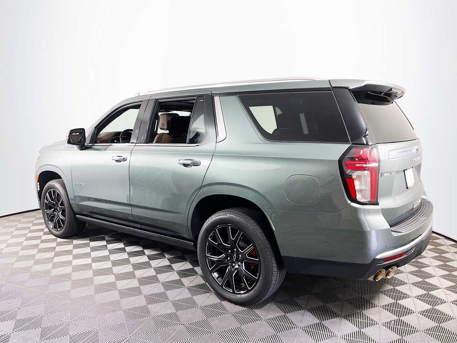 2023 Chevrolet Tahoe High Country photo 4