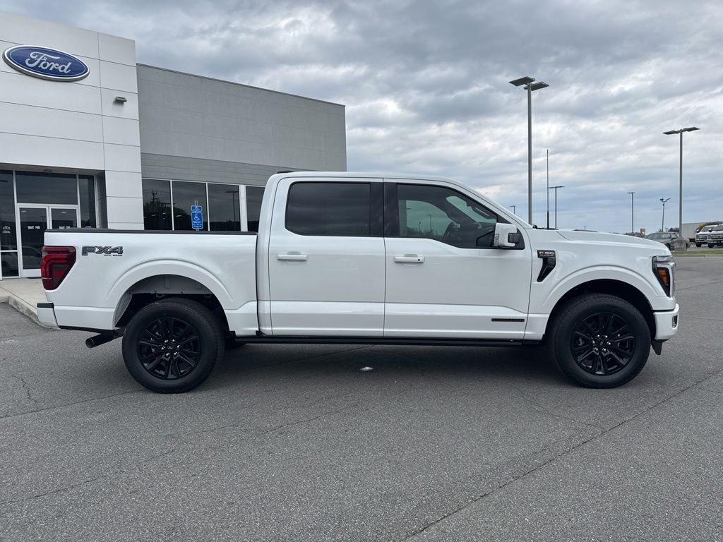 2025 Ford F-150 Platinum photo 2