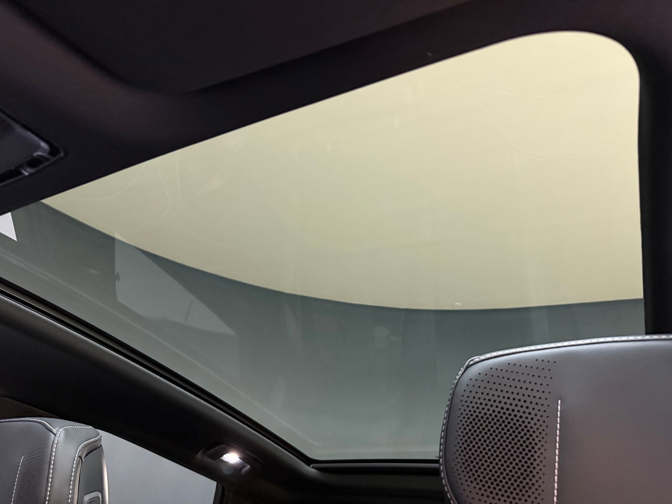 2025 Cadillac Lyriq Sport photo 8
