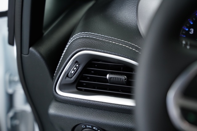 2026 Chrysler Pacifica photo 16
