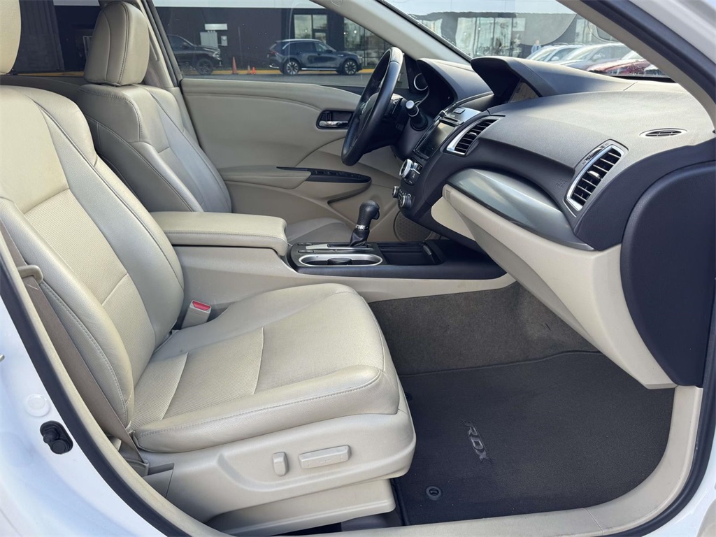 2016 Acura RDX Base photo 16