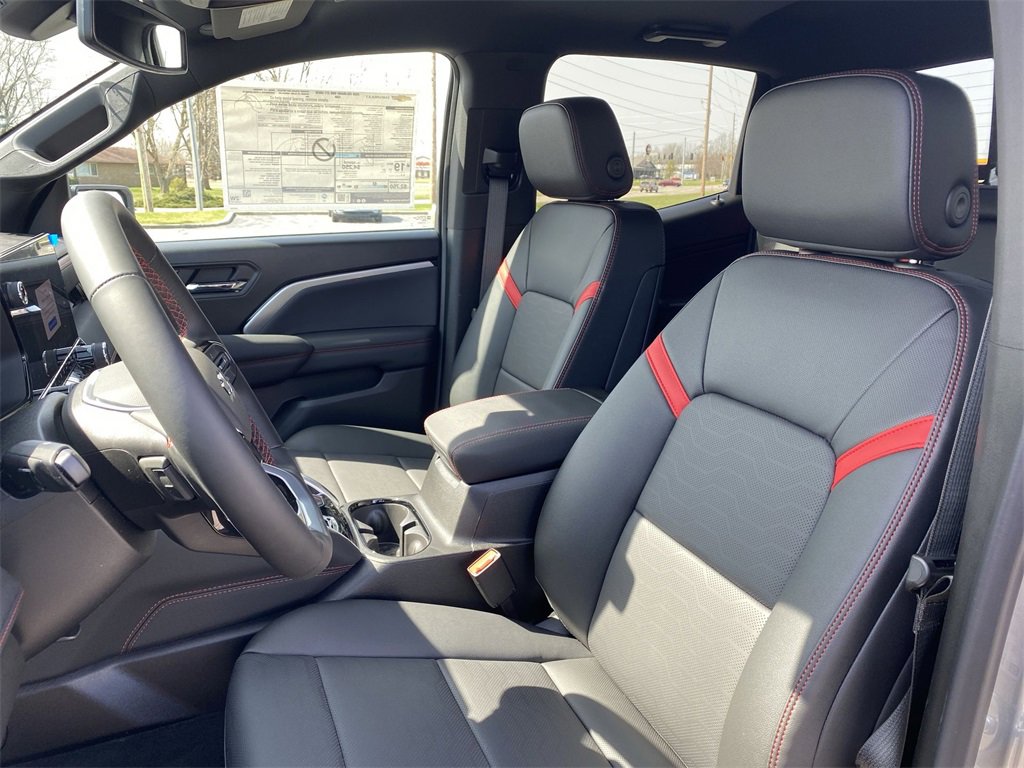 2025 Chevrolet Colorado Z71 photo 11