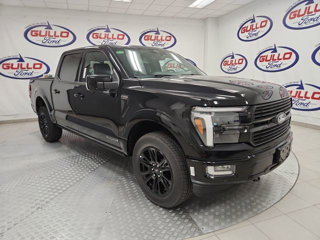 2025 Ford F-150 Platinum's photo