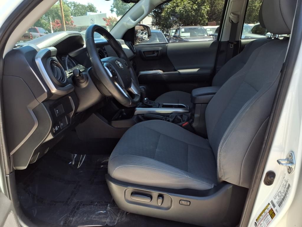 2023 Toyota Tacoma TRD Sport V6 photo 14