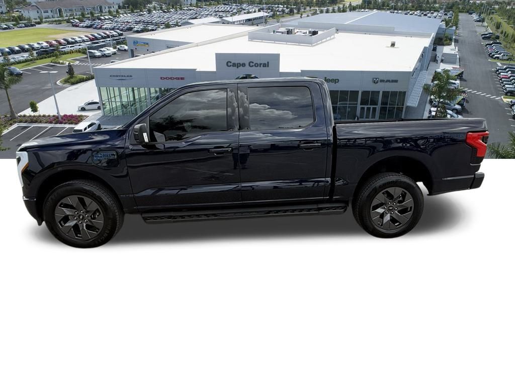 2025 Ford F-150 Lightning photo 5