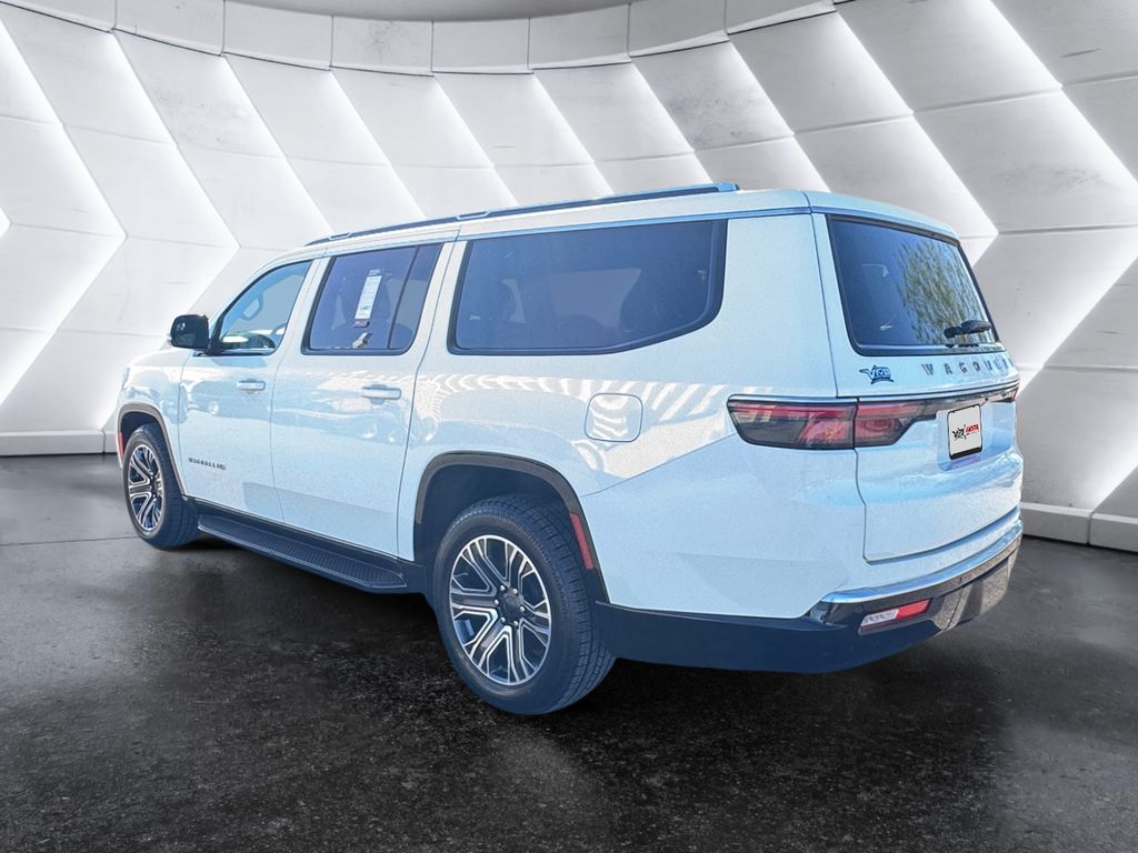 2024 Jeep Wagoneer L Series II photo 6