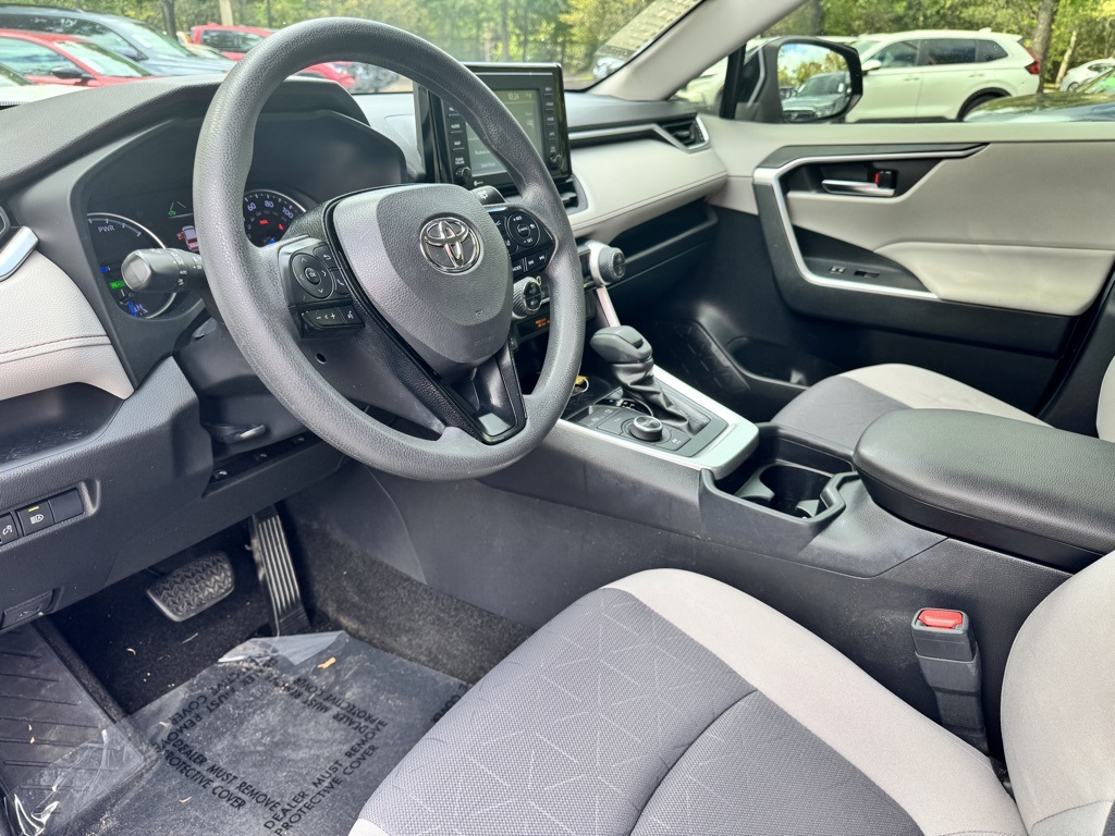 2020 Toyota RAV4 Hybrid XLE photo 19