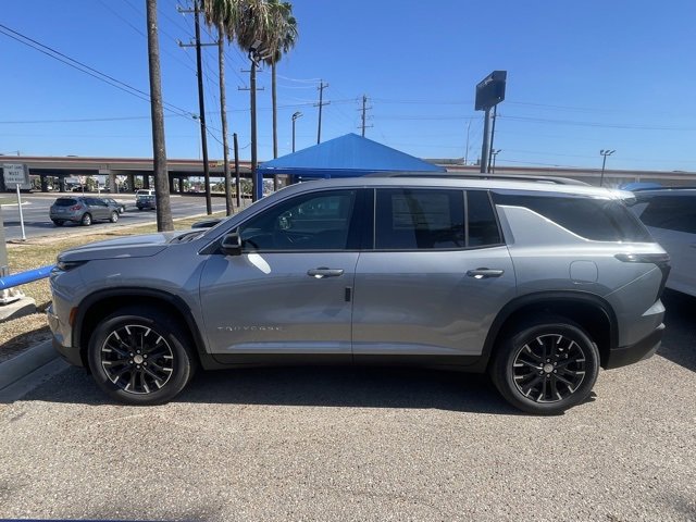 2026 Chevrolet Traverse photo 3