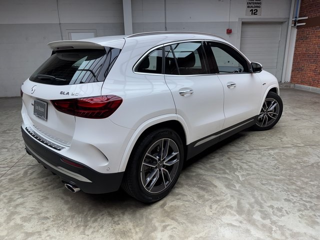 2025 Mercedes Benz GLA 35 AMG 4MATIC photo 4
