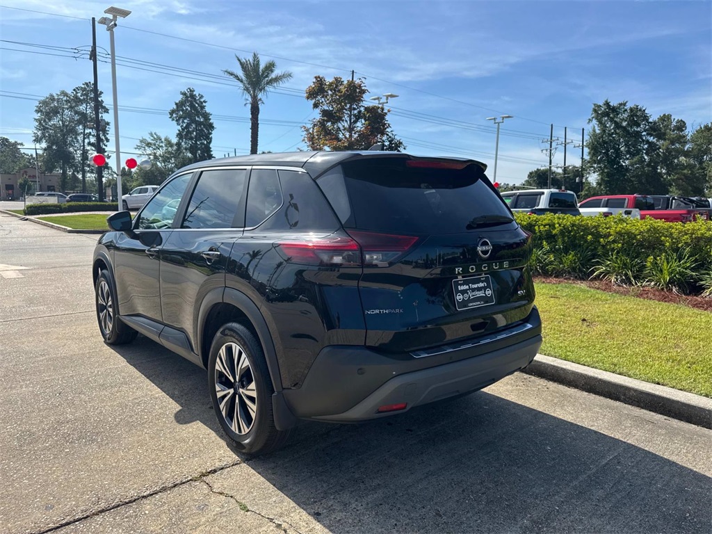 2023 Nissan Rogue SV photo 4