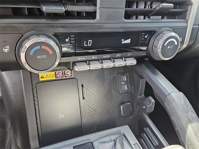 2024 Toyota Tacoma SR5 photo 18