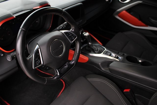 2020 Chevrolet Camaro 1LS 1LT photo 2