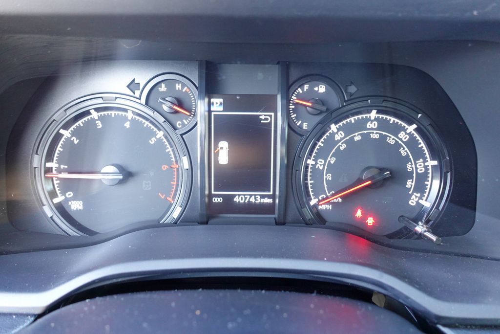 2023 Toyota 4Runner SR5 Premium photo 16
