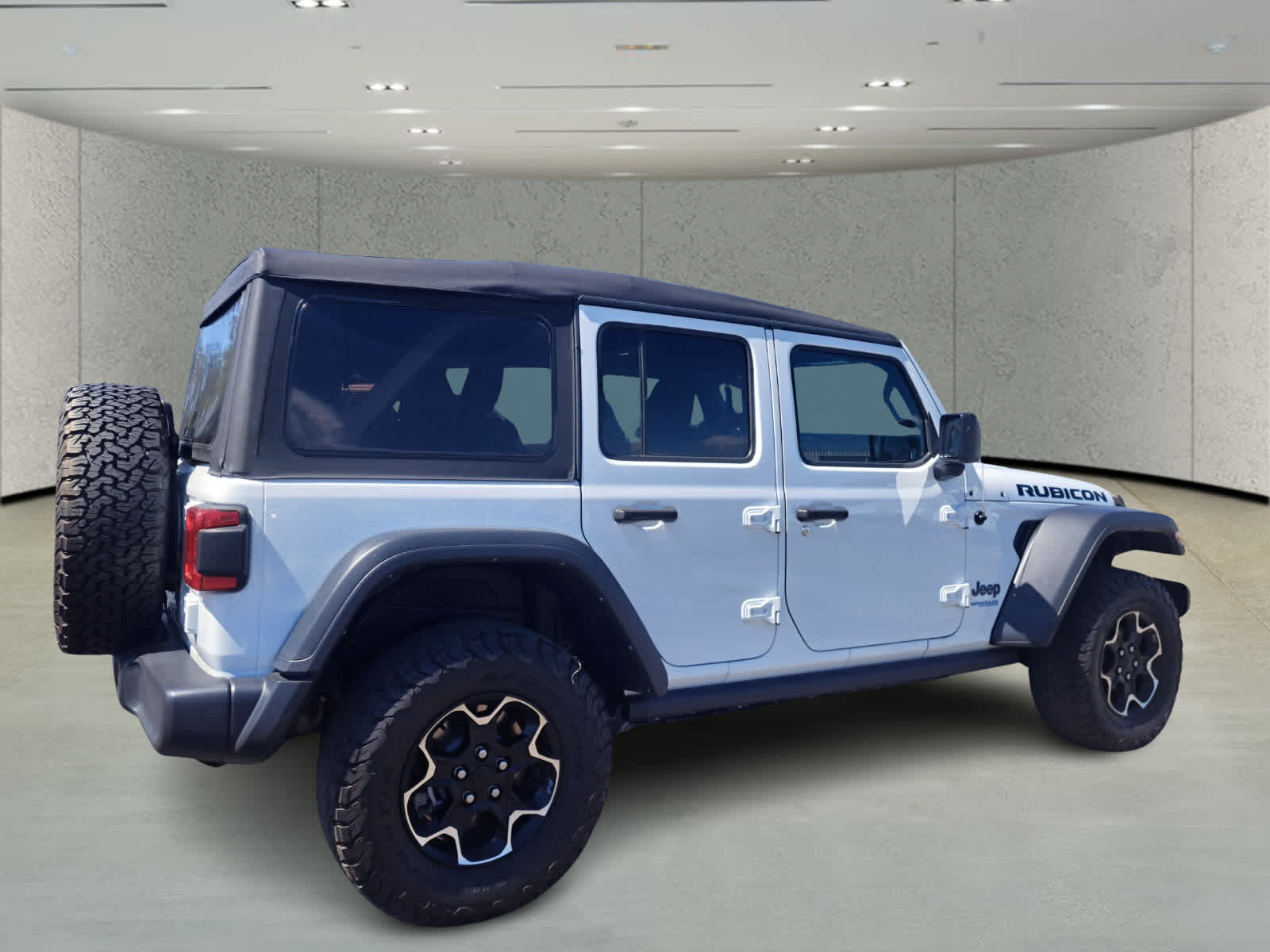 2021 Jeep Wrangler 4xe Unlimited Rubicon photo 5