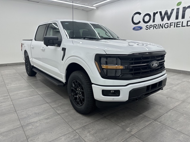 2025 Ford F-150 XLT photo 4