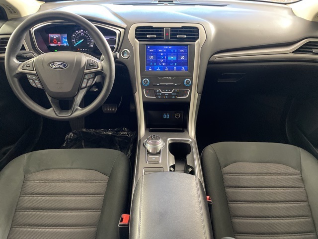 2020 Ford Fusion SE photo 34