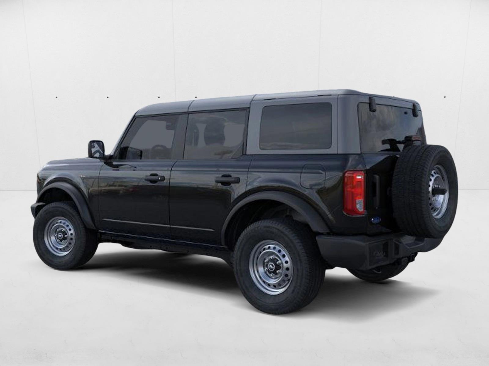 2025 Ford Bronco Base photo 4