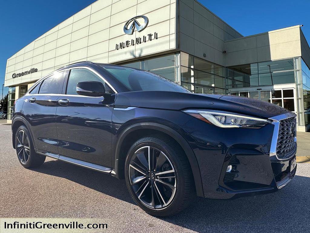 2022 INFINITI QX55 Essential's photo