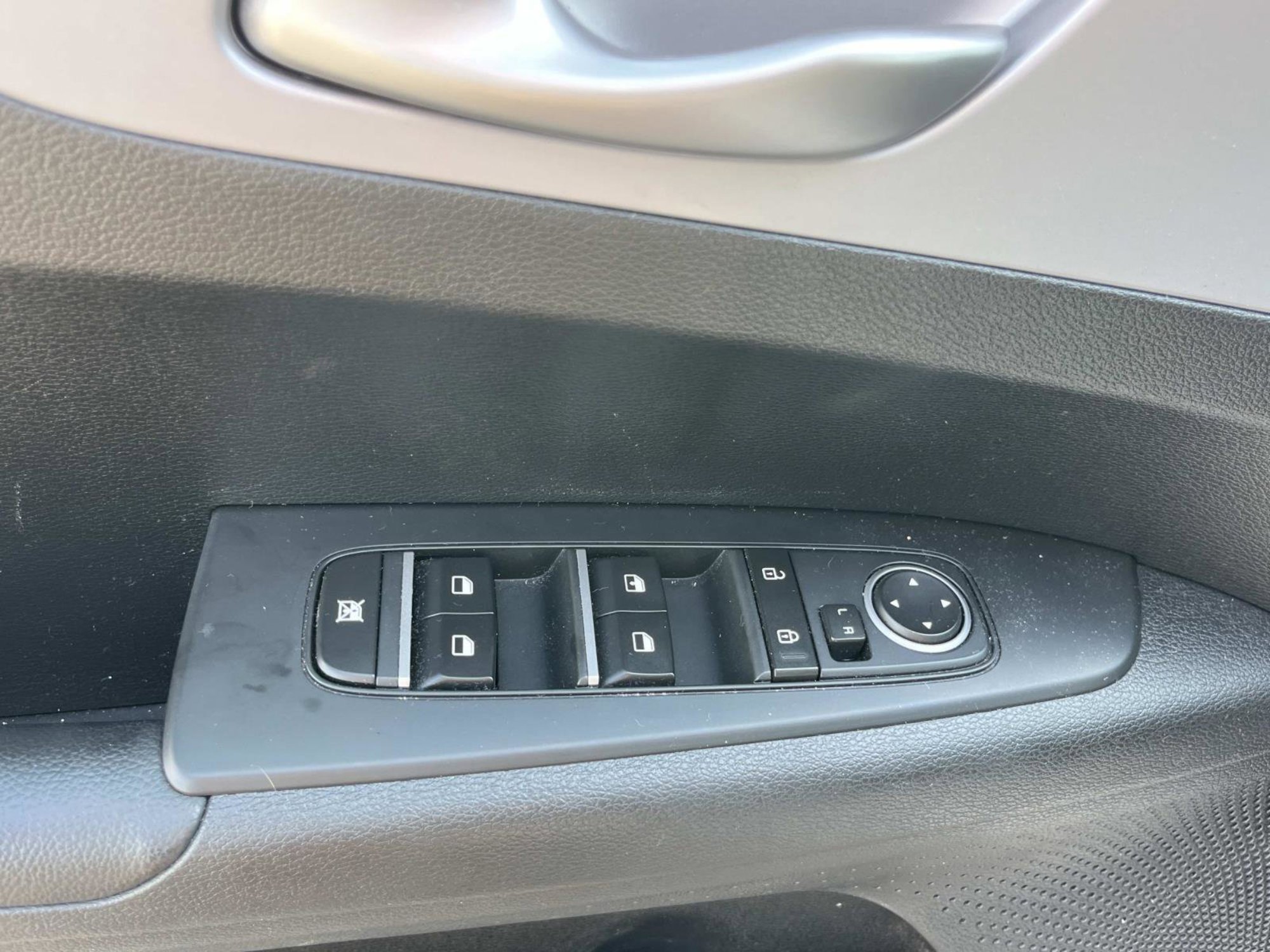 2024 Kia Forte LXS photo 22