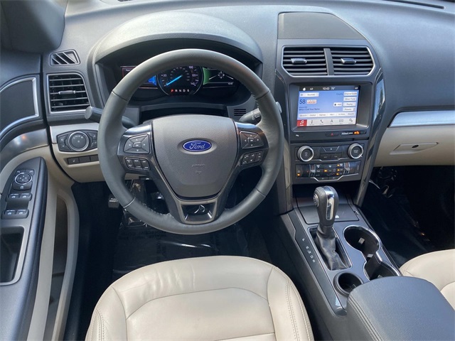 2018 Ford Explorer XLT photo 14