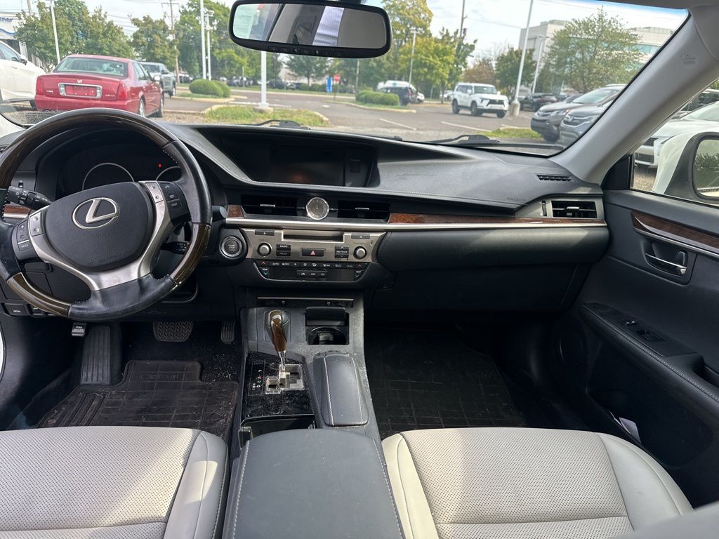 2014 Lexus ES 350 photo 8