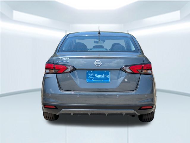 2025 Nissan Versa 1.6 S photo 4