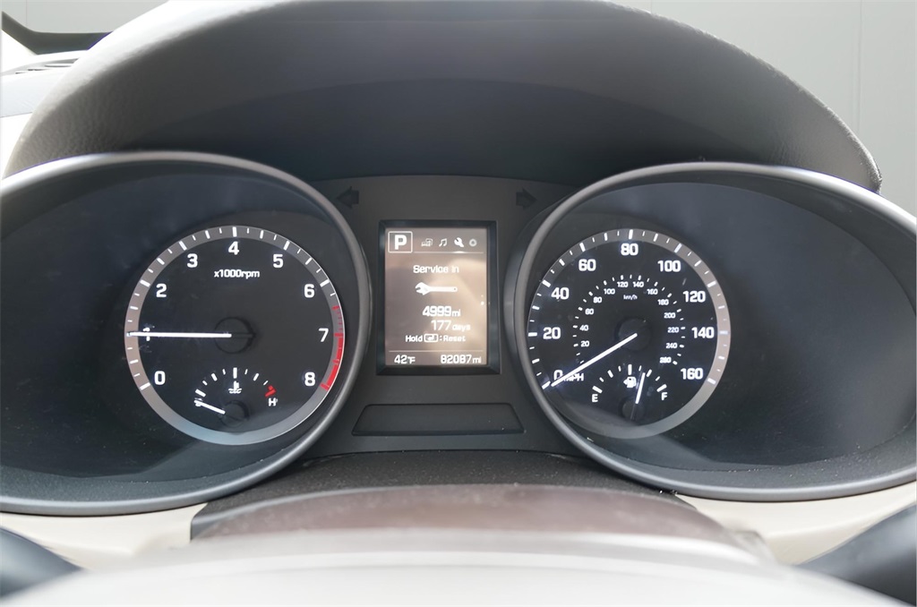2017 Hyundai Santa Fe Sport Base photo 13