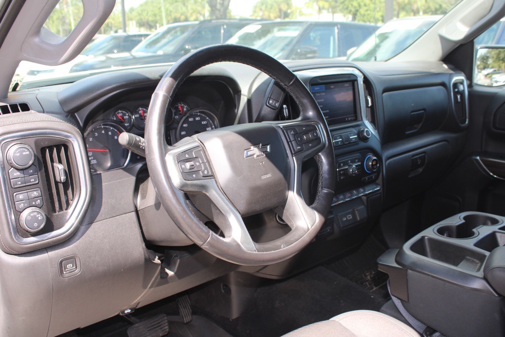 2020 Chevrolet Silverado 1500 RST photo 4