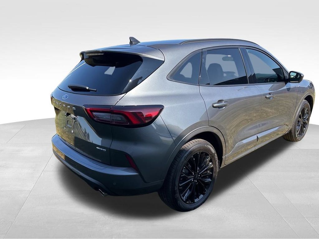 2023 Ford Escape ST-Line Elite photo 5
