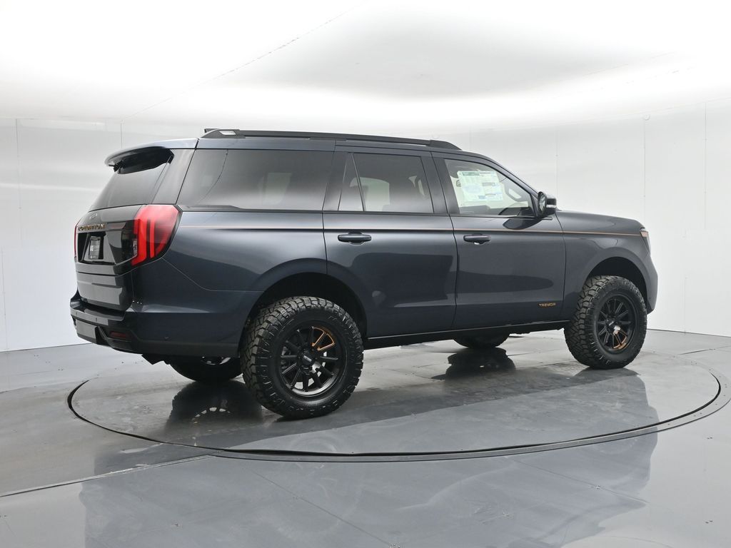 2025 Ford Expedition photo 29