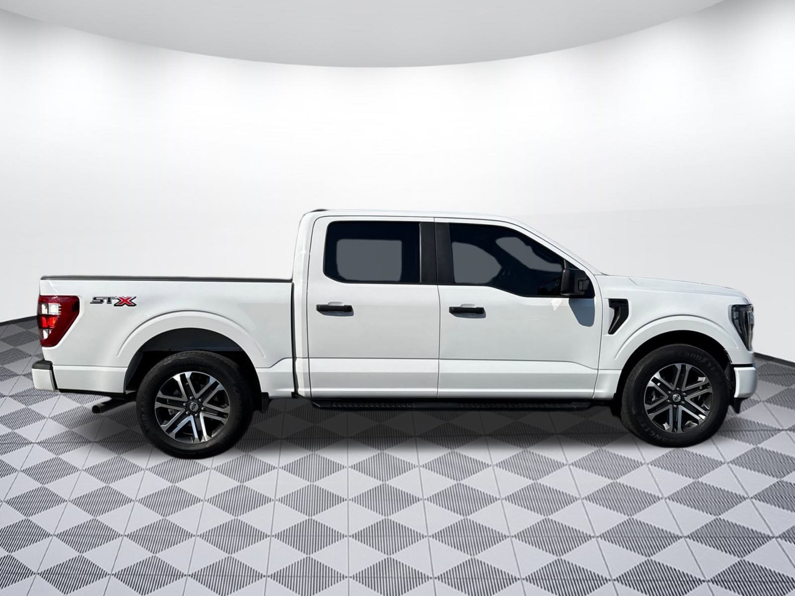2023 Ford F-150 XL photo 8
