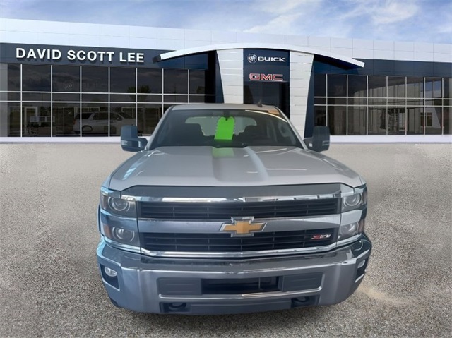 2016 Chevrolet Silverado 3500HD LT photo 3