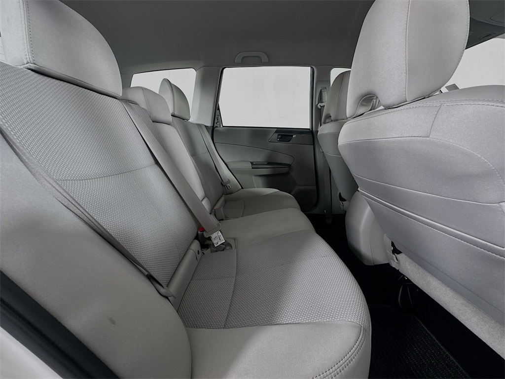 2012 Subaru Forester 2.5X photo 9